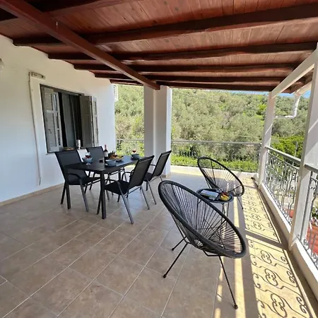 Filira Apartment *
